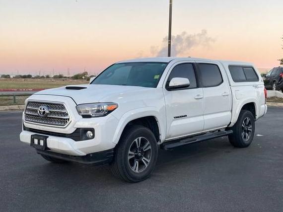 TOYOTA TACOMA 2017 5TFAZ5CN3HX054023 image