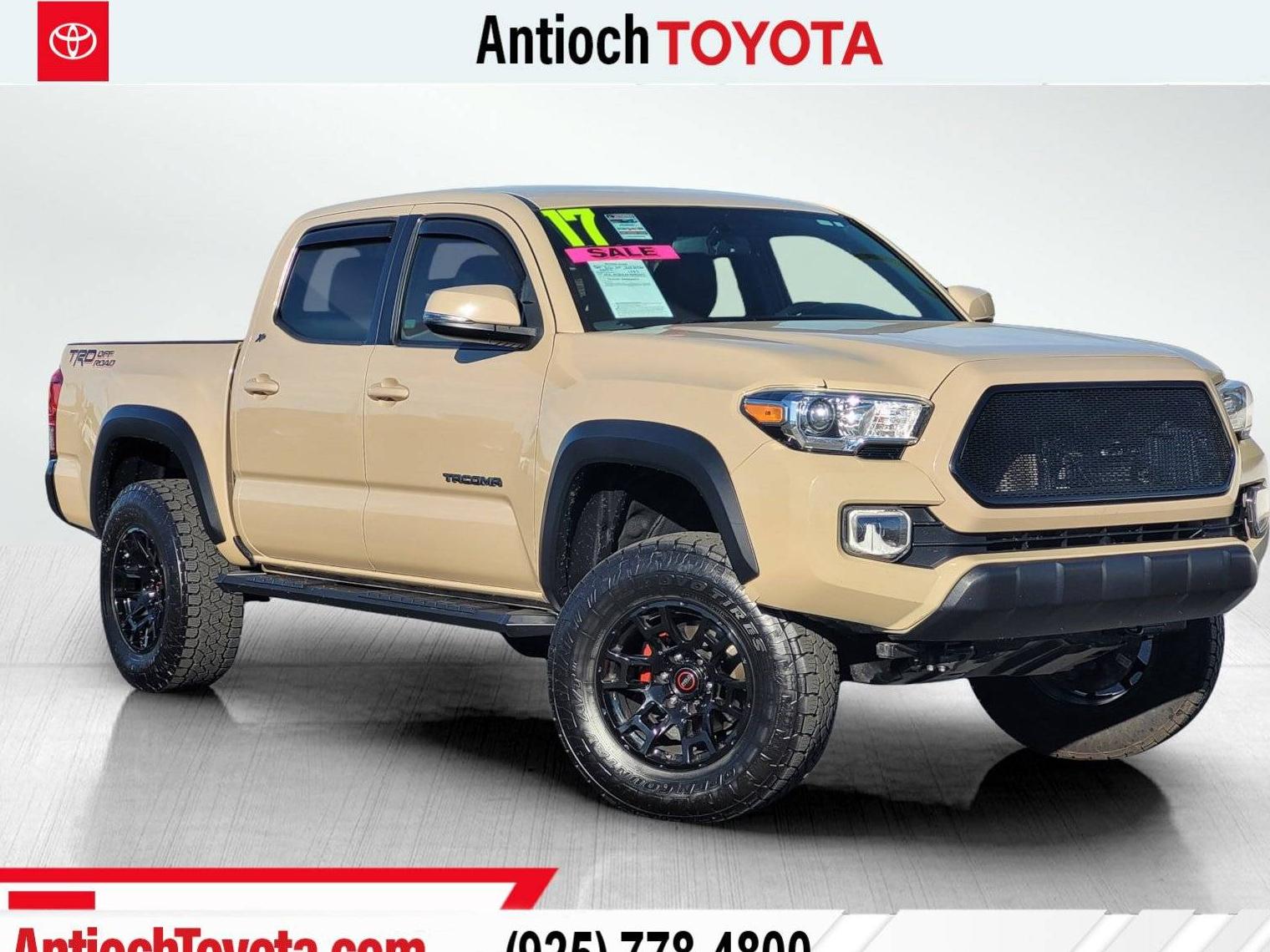 TOYOTA TACOMA 2017 5TFAZ5CN1HX032568 image