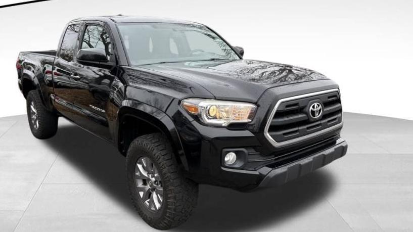 TOYOTA TACOMA 2017 5TFSZ5AN7HX053139 image