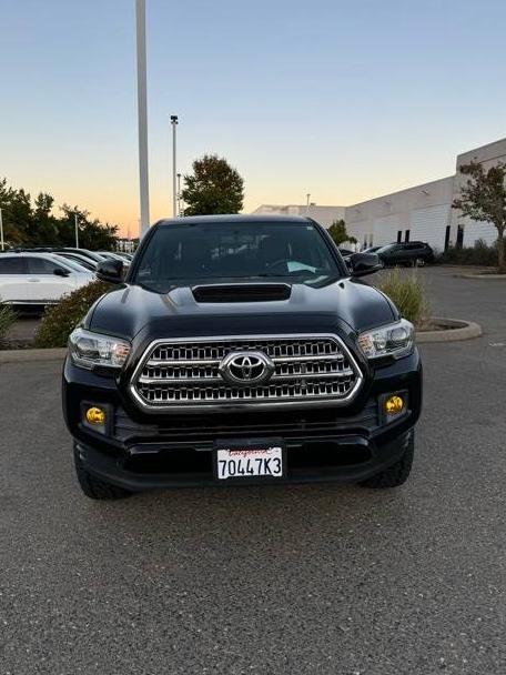TOYOTA TACOMA 2017 5TFCZ5ANXHX067217 image