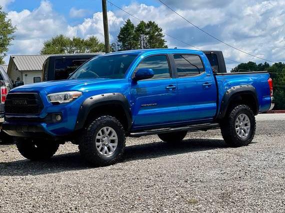 TOYOTA TACOMA 2017 5TFAZ5CN4HX031169 image