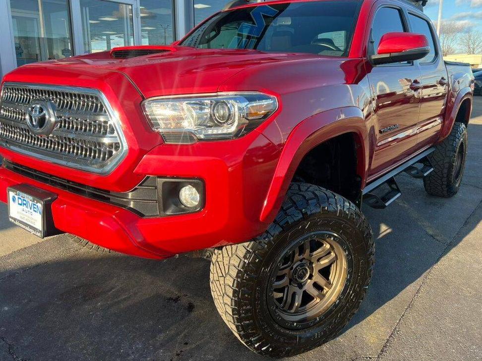 TOYOTA TACOMA 2017 3TMCZ5AN6HM115169 image