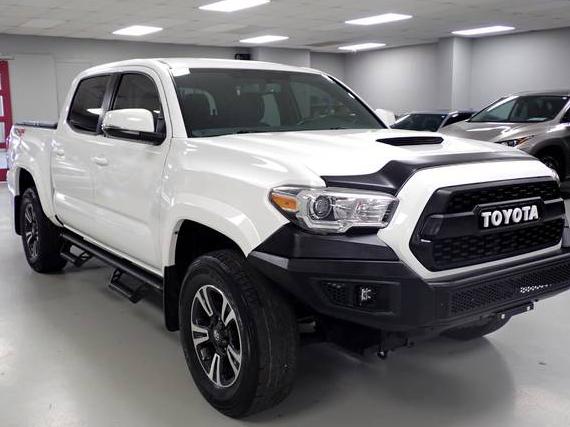 TOYOTA TACOMA 2017 3TMCZ5AN5HM090670 image
