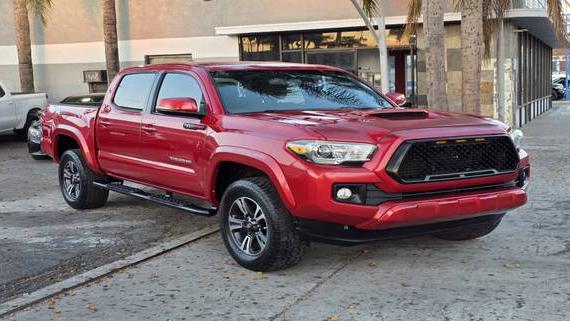 TOYOTA TACOMA 2017 5TFAZ5CN8HX028582 image