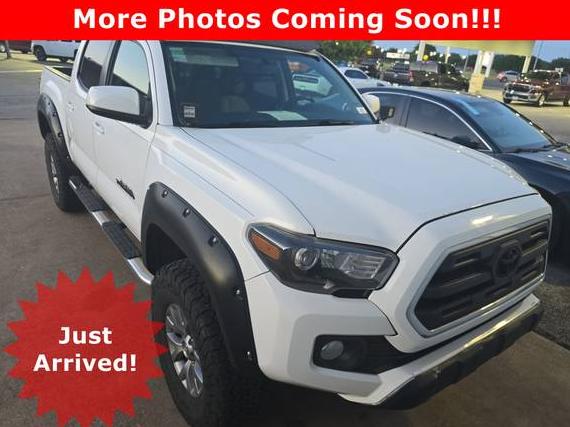 TOYOTA TACOMA 2017 5TFAZ5CN9HX024783 image