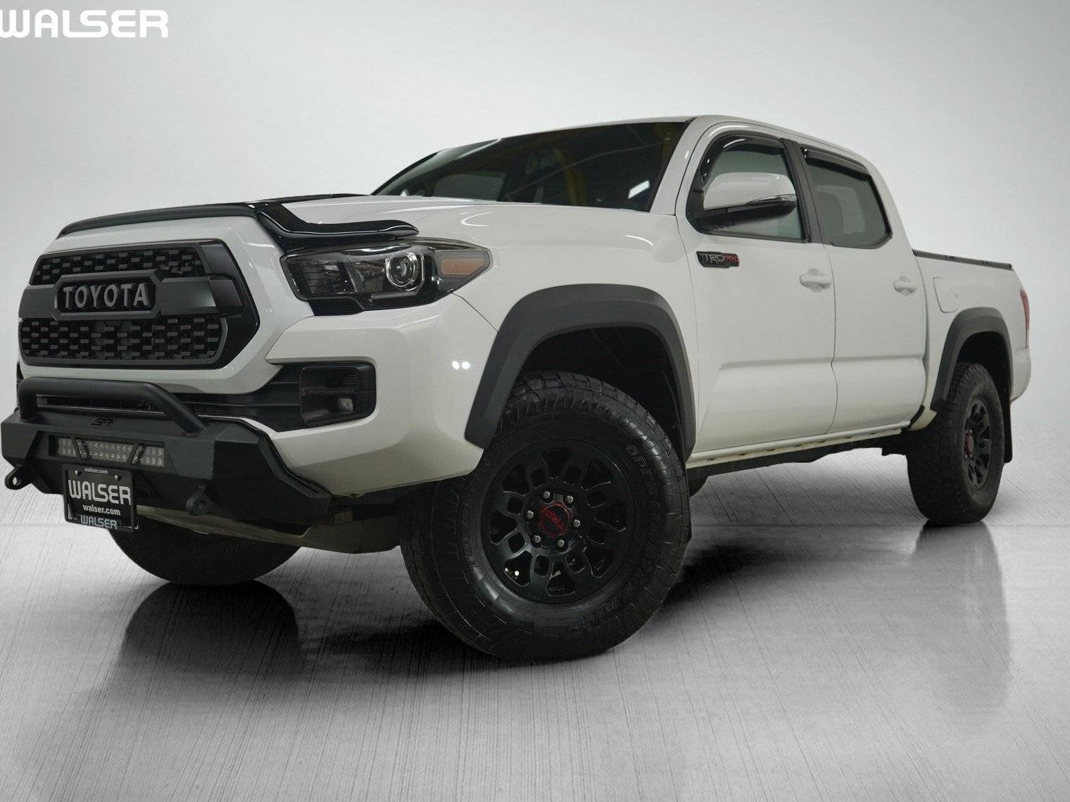 TOYOTA TACOMA 2017 5TFCZ5AN9HX061392 image