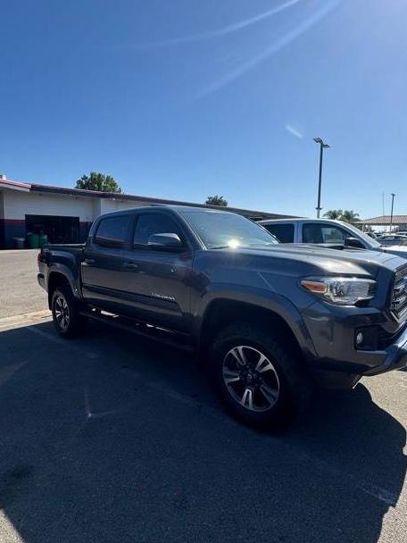 TOYOTA TACOMA 2017 3TMAZ5CN5HM046799 image