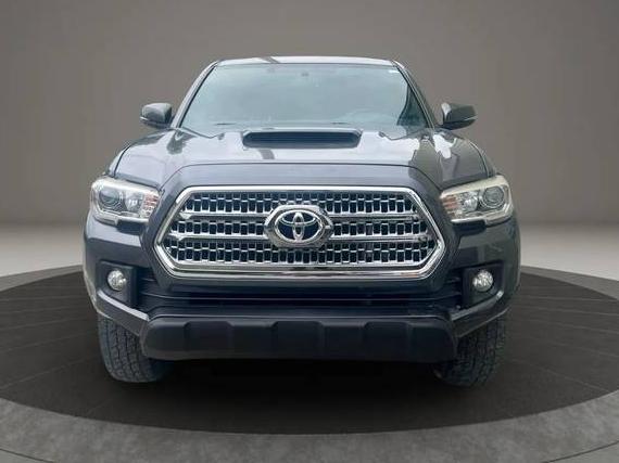 TOYOTA TACOMA 2017 5TFCZ5AN7HX066669 image