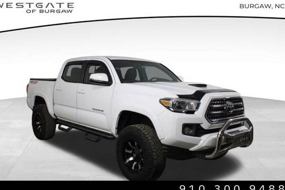 TOYOTA TACOMA 2017 5TFCZ5AN0HX061233 image
