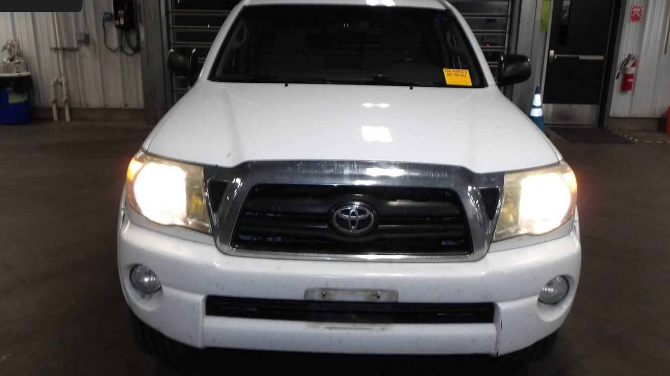 TOYOTA TACOMA 2005 5TEUU42N45Z013329 image