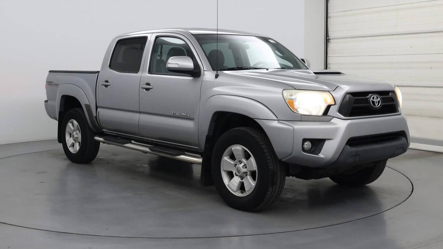 TOYOTA TACOMA 2015 5TFJU4GN7FX077000 image