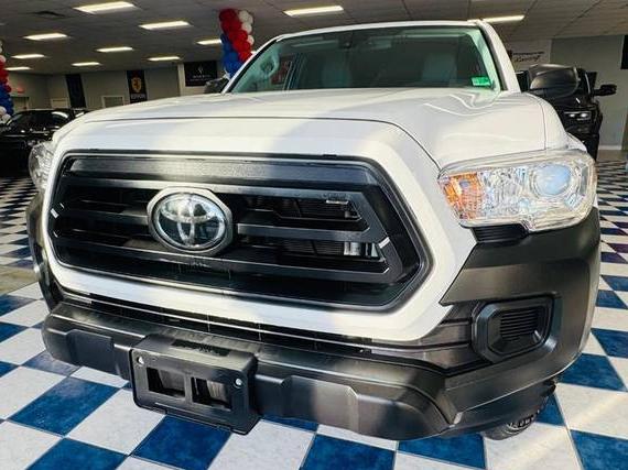 TOYOTA TACOMA 2022 3TYRX5GN4NT060910 image