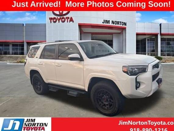 TOYOTA 4-RUNNER 2023 JTEMU5JR4P6167075 image