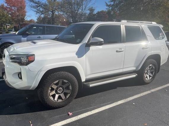 TOYOTA 4-RUNNER 2023 JTERU5JR1P6184776 image