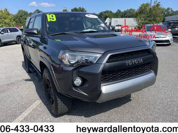 TOYOTA 4-RUNNER 2019 JTEBU5JR8K5634553 image