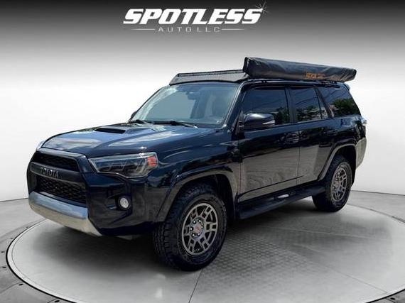TOYOTA 4-RUNNER 2019 JTEBU5JR0K5687621 image