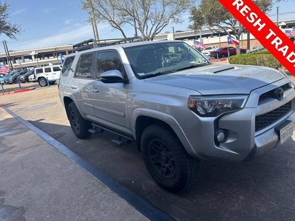 TOYOTA 4-RUNNER 2019 JTEBU5JR5K5654632 image