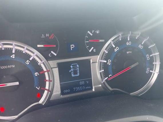 TOYOTA 4-RUNNER 2019 JTEBU5JR9K5721779 image