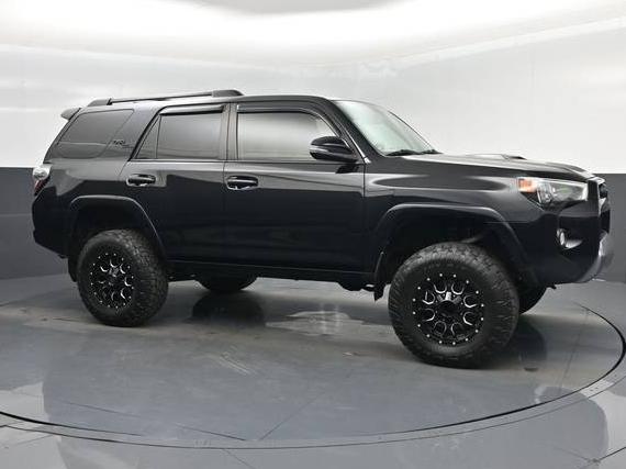 TOYOTA 4-RUNNER 2019 JTEBU5JR6K5679944 image