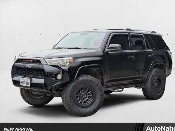 TOYOTA 4-RUNNER 2019 JTEBU5JR1K5704586 image