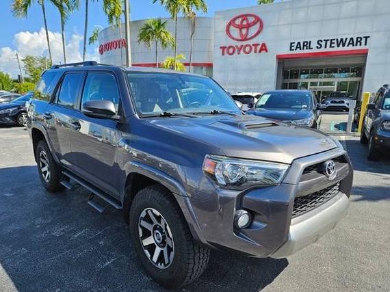 TOYOTA 4-RUNNER 2019 JTEBU5JR3K5649445 image