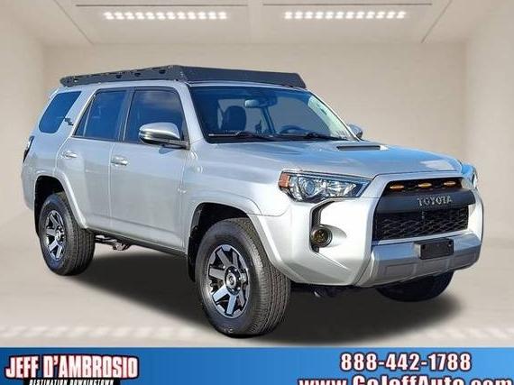 TOYOTA 4-RUNNER 2019 JTEBU5JR6K5679281 image