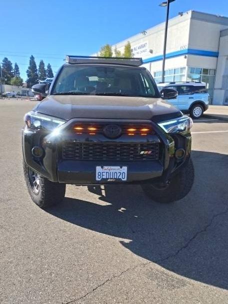 TOYOTA 4-RUNNER 2018 JTEBU5JR7J5538248 image