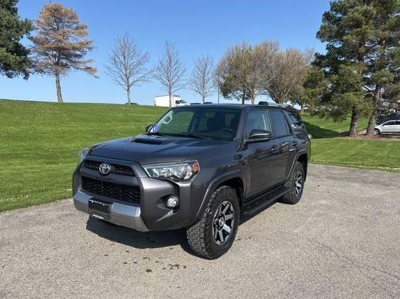 TOYOTA 4-RUNNER 2018 JTEBU5JR0J5595083 image