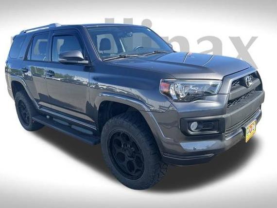 TOYOTA 4-RUNNER 2018 JTEBU5JR2J5523009 image