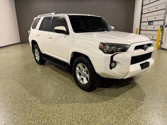 TOYOTA 4-RUNNER 2018 JTEZU5JR7J5177778 image