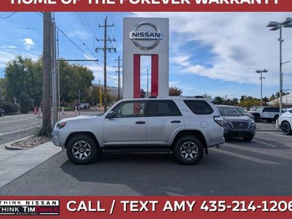 TOYOTA 4-RUNNER 2018 JTEBU5JR4J5556805 image