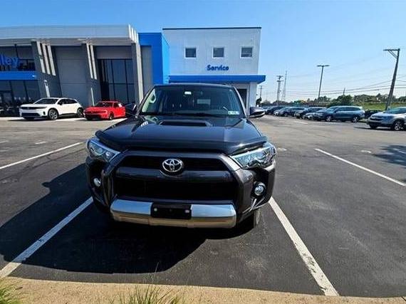 TOYOTA 4-RUNNER 2018 JTEBU5JR3J5527442 image