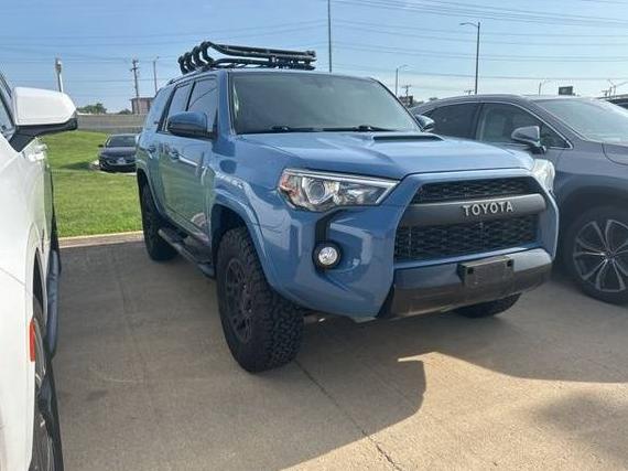 TOYOTA 4-RUNNER 2018 JTEBU5JR7J5567359 image