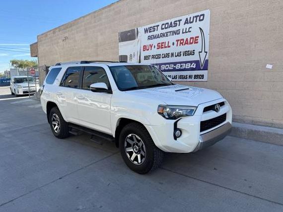 TOYOTA 4-RUNNER 2018 JTEBU5JR6J5535521 image