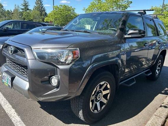 TOYOTA 4-RUNNER 2018 JTEBU5JR7J5577695 image
