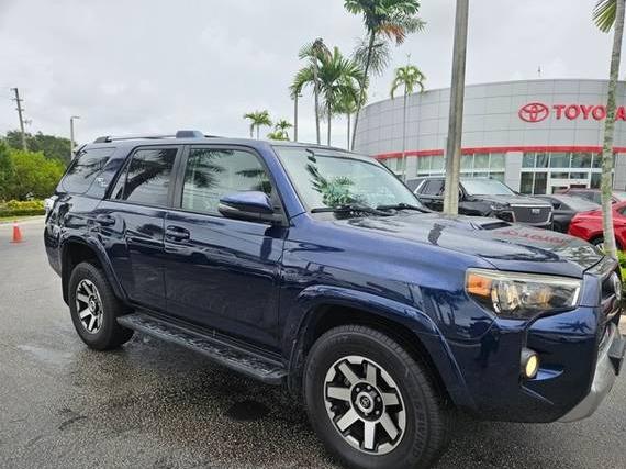 TOYOTA 4-RUNNER 2018 JTEBU5JRXJ5571003 image