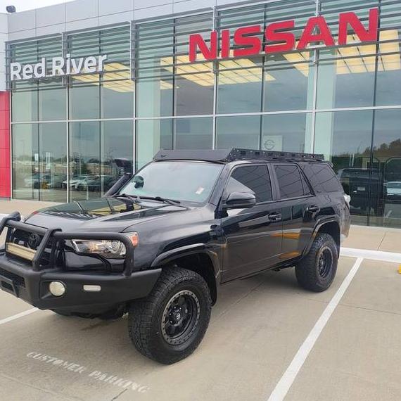 TOYOTA 4-RUNNER 2018 JTEBU5JRXJ5571874 image