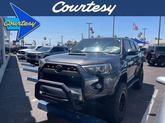 TOYOTA 4-RUNNER 2018 JTEBU5JR1J5491668 image