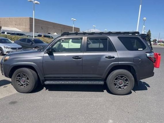 TOYOTA 4-RUNNER 2021 JTEHU5JR3M5948995 image