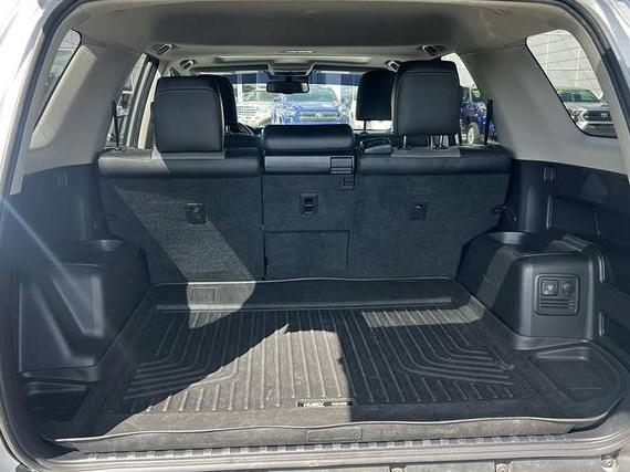 TOYOTA 4-RUNNER 2017 JTEZU5JR4H5155084 image