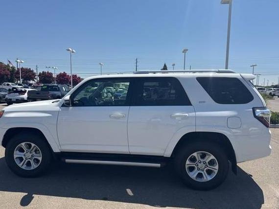 TOYOTA 4-RUNNER 2017 JTEBU5JRXH5459280 image
