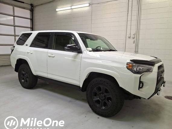 TOYOTA 4-RUNNER 2024 JTENU5JR8R6225261 image