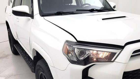 TOYOTA 4-RUNNER 2020 JTEBU5JR1L5789835 image