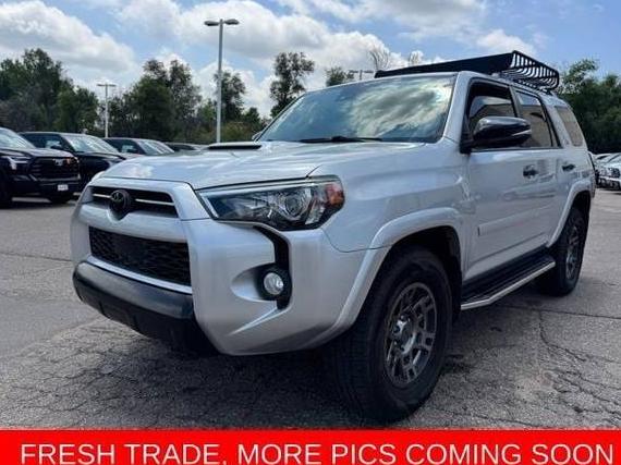 TOYOTA 4-RUNNER 2020 JTEBU5JR4L5793622 image