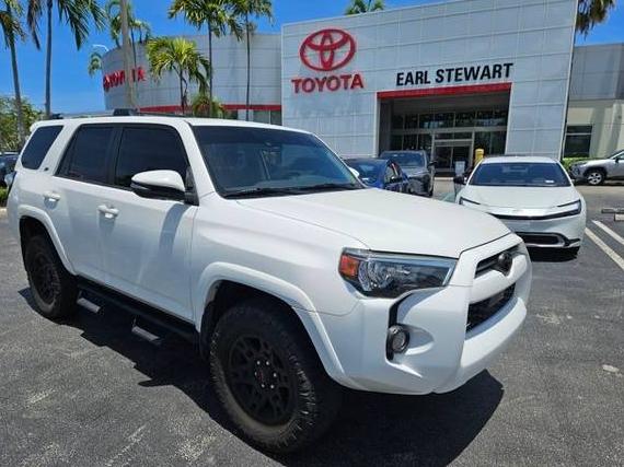 TOYOTA 4-RUNNER 2020 JTEBU5JR9L5745016 image