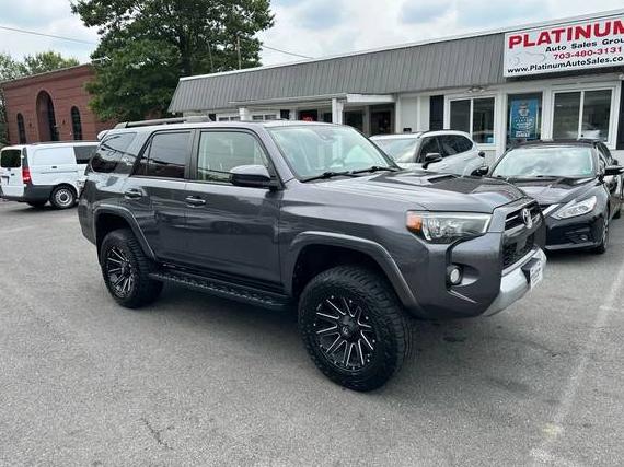 TOYOTA 4-RUNNER 2020 JTEBU5JR6L5743756 image