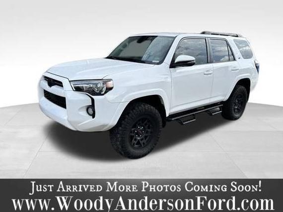 TOYOTA 4-RUNNER 2020 JTEBU5JR2L5744256 image