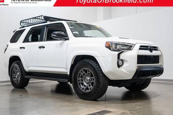 TOYOTA 4-RUNNER 2020 JTEBU5JR4L5829597 image