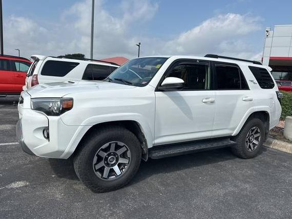 TOYOTA 4-RUNNER 2020 JTEBU5JR0L5781824 image