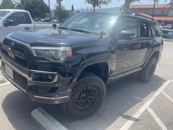 TOYOTA 4-RUNNER 2020 JTEBU5JR5L5750827 image